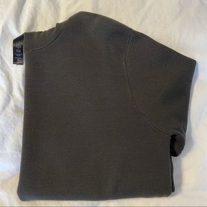 Lululemon Men’s Size large Sweater
